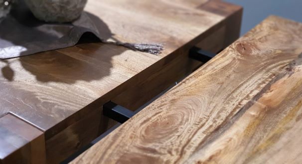 Dlaczego warto wybrać stół drewniany rozkładany do jadalni?