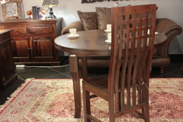 Dlaczego meble drewniane to najlepszy wybór do domu i biura?