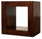 drewniany pomocnik-stolik-CUBE